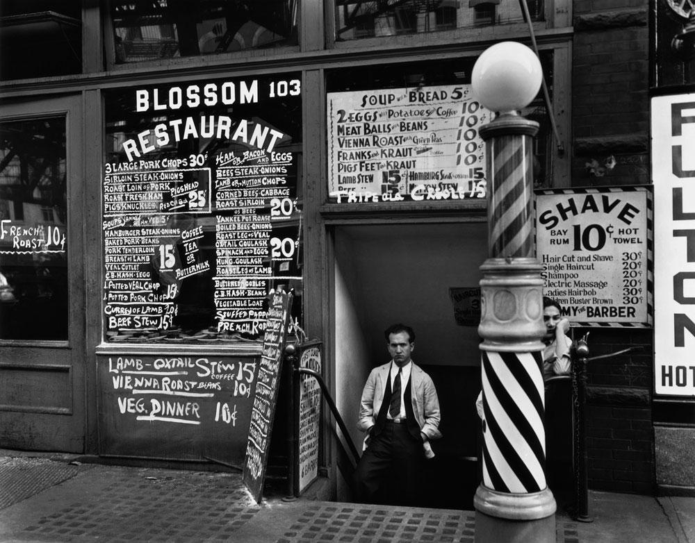 Berenice Abbott <em>Blossom Restaurant</em> 1935 © Berenice Abbott/Commerce Graphics