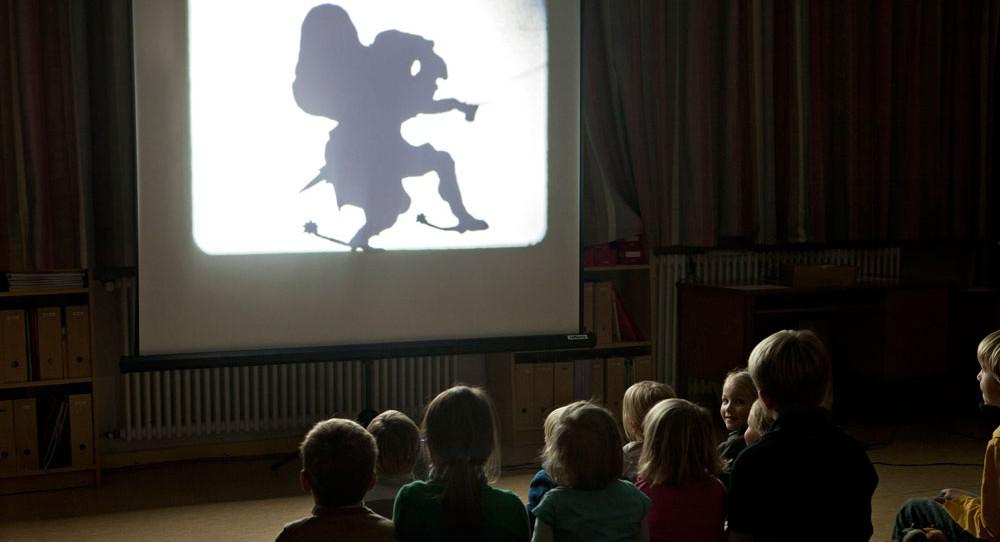 Gareth Moore, Children's Films, 2011 Installation view / photo Philipp Ottendörfer