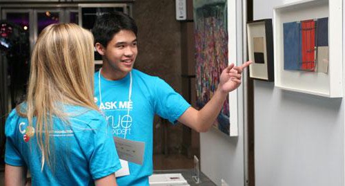 summer-job-skills-cropped Student Art Ambassadors discuss an artwork at the 2010 Gallery Hop Toronto auction. Volunteering can be a great way to get experience in a field, and potentially find paying work later on. Photo by Yvonne Bambrick.