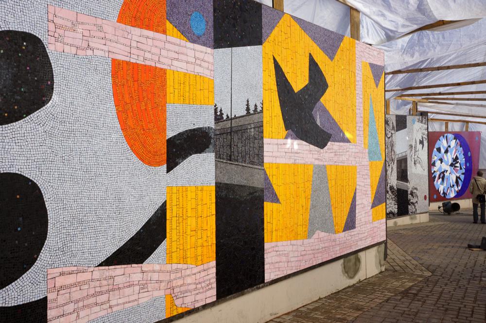 An in-progress view of Ron Moppett’s mosaic mural <em>THESAMEWAYBETTER/READER</em> / photo Kevin Baer