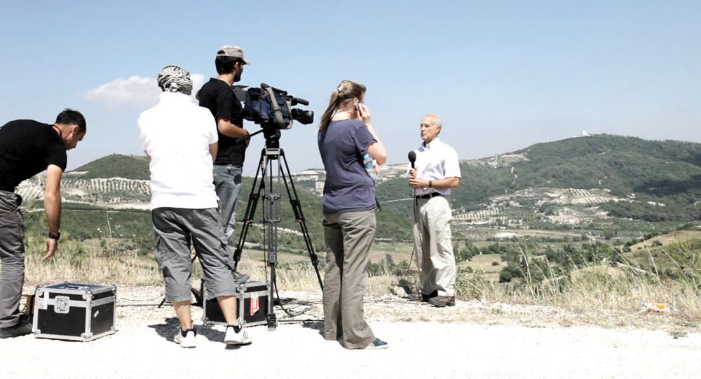 Emanuel Licha, How Do We Know What We Know? 2011 Video still