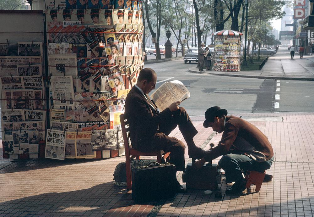 Fred Herzog <em>Mexico City Shoe Shine</em> 1963 Courtesy Equinox Gallery 