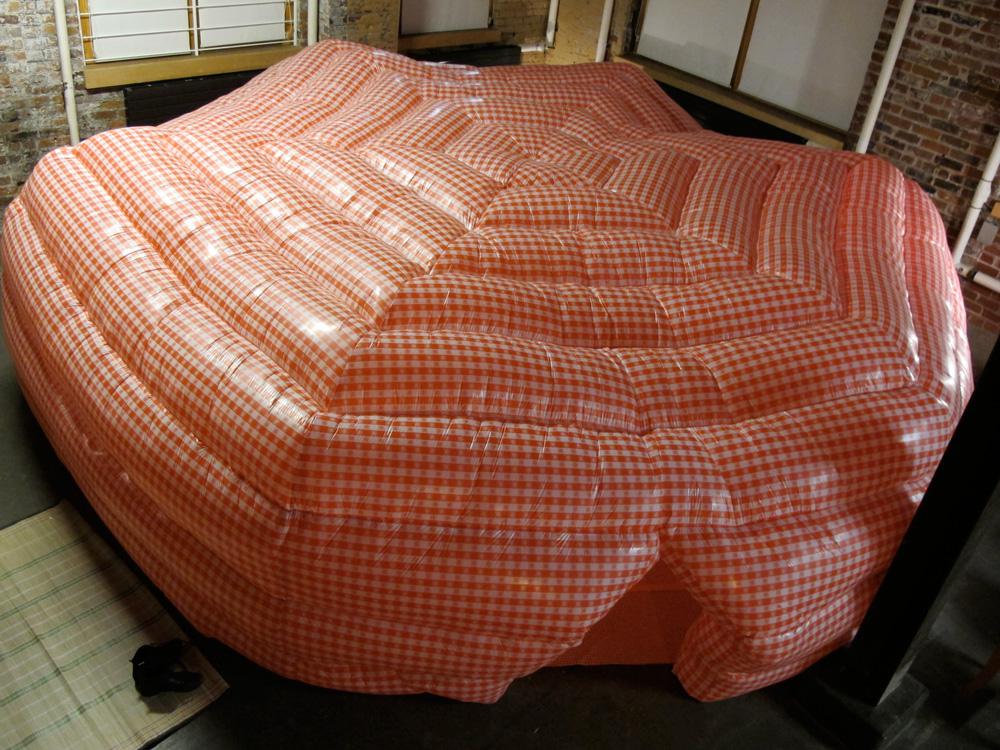 Keg de Souza <em>Gonflables et amuses-bouches</em> 2012 Installation view Courtesy the artist