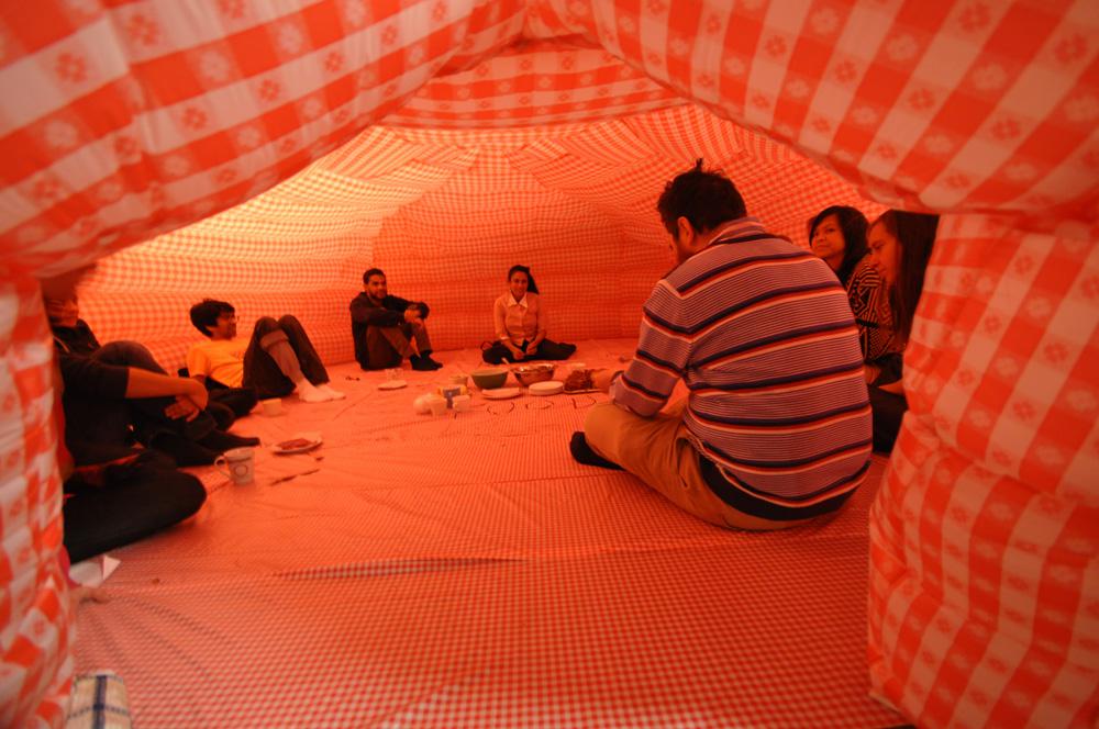 Keg de Souza <em>Gonflables et amuses-bouches</em> 2012 Installation view Courtesy the artist