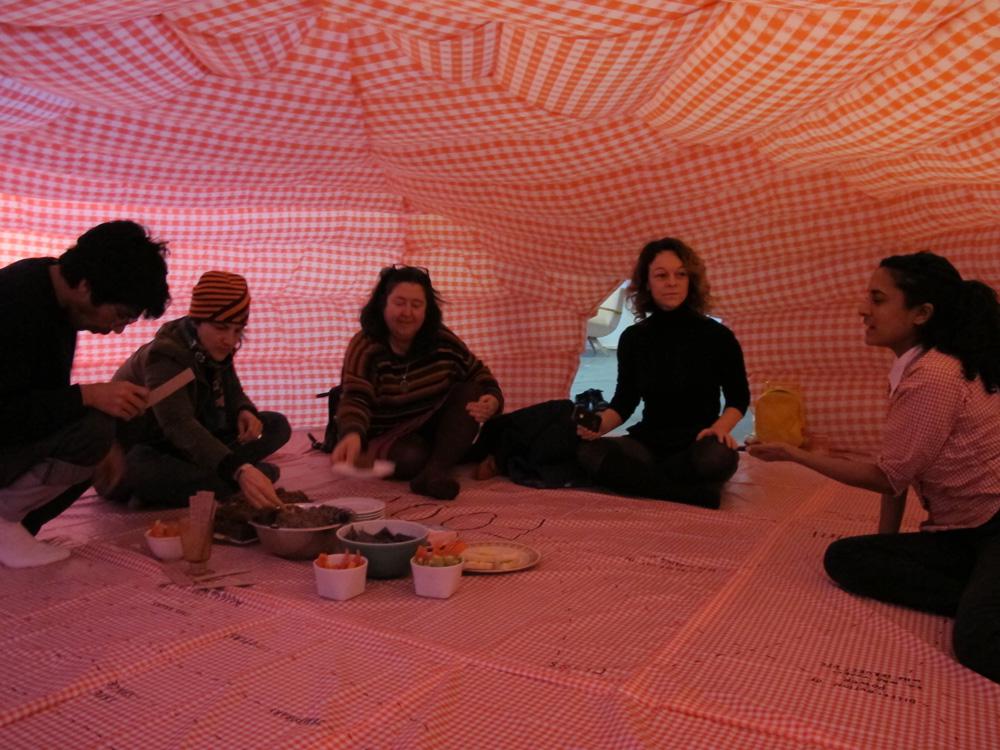 Keg de Souza <em>Gonflables et amuses-bouches</em> 2012 Installation view Courtesy the artist