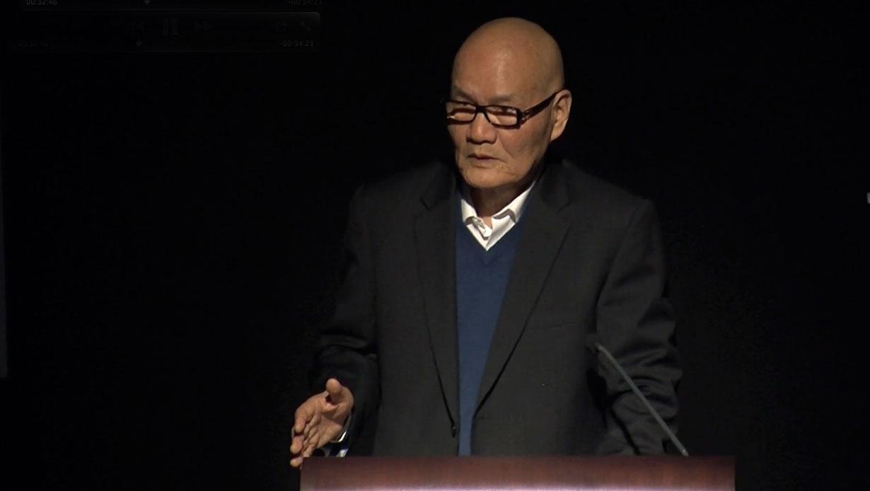 Scholar, critic, curator and artist Zheng Shengtian lecturing at the Glenbow Museum in Calgary Scholar, critic, curator and artist Zheng Shengtian lecturing at the Glenbow Museum in Calgary